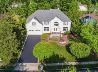 3 Beena Way, Manalapan, NJ 07726