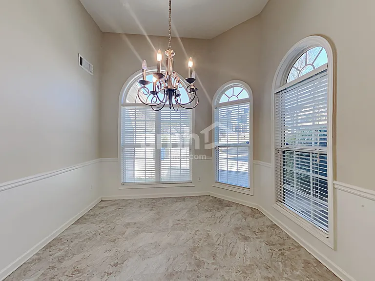3815 Hawk Tail Dr — Photo 6