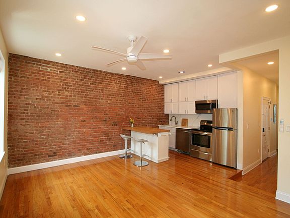 4th image of 142 Sussex St APT 3