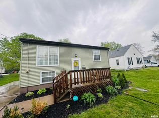 623 S Clay St, Macomb, IL 61455