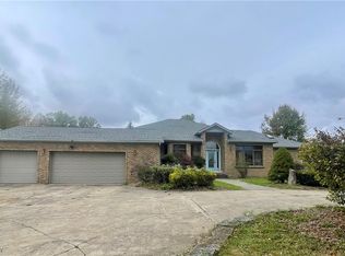 1231 Sodom Hutchings Rd NE, Vienna, OH 44473