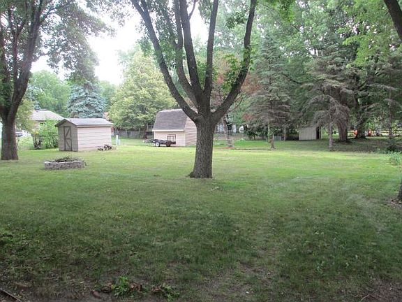 4th image of 223 S Willmar Ave