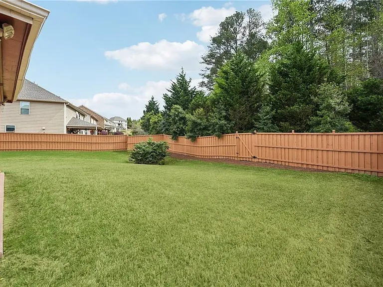 6370 Shiloh Woods Dr — Photo 62