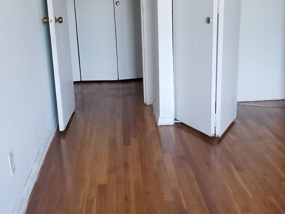 1st image of 271 Crescent Pl APT 3