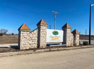 215 Fairway Dr, Essex, IL 60935