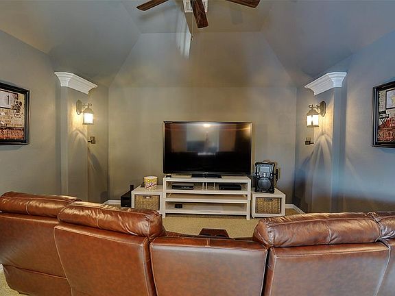 5th image of 131 W Crystal Canyon Cir