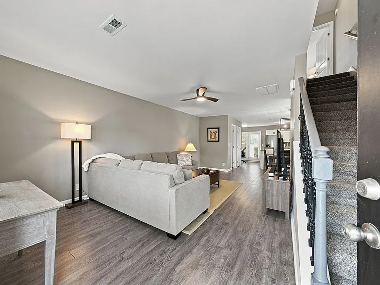 248 Alexander Blvd — Photo 5