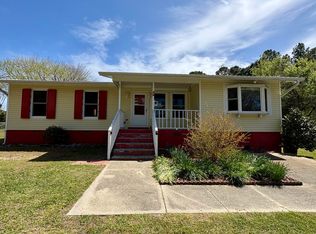 32 Arrowhead Dr, Hubert, NC 28539
