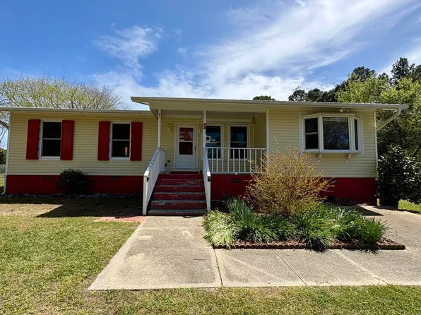 32 Arrowhead Drive, Hubert, NC 28539