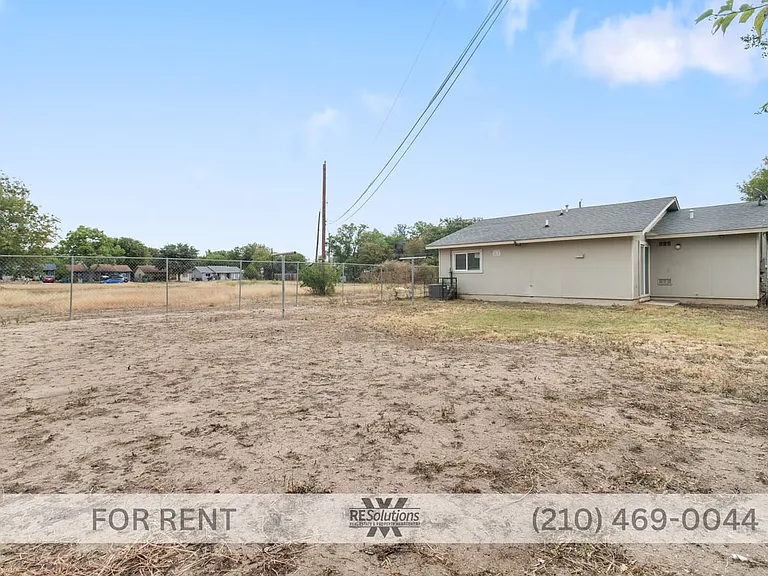1523 Noble Oak Dr — Photo 16