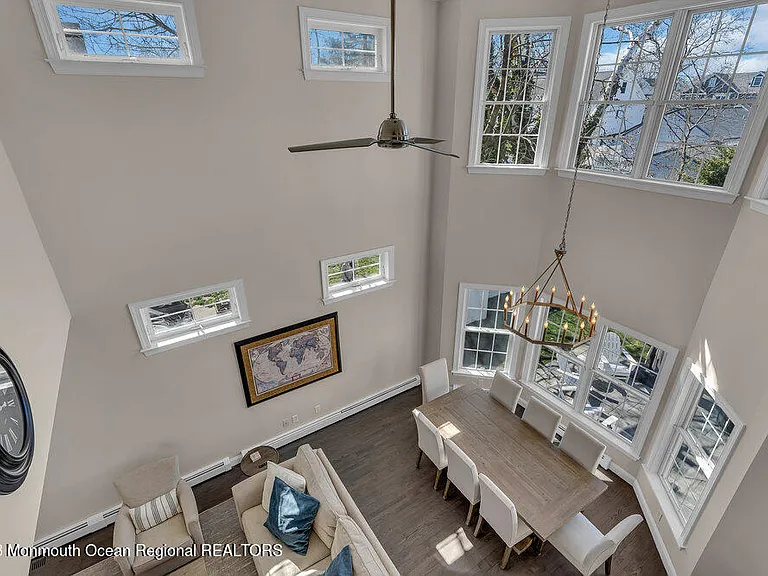 323 E Main St — Photo 22