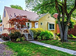 35 E Bayview Ave, Englewood Cliffs, NJ 07632