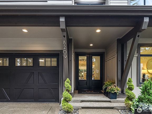 2nd image of 8209 134th Avenue NE