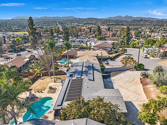 3rd image of 391 Mira Loma Ln