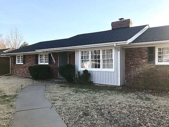 2nd image of 3900 Linda Dr