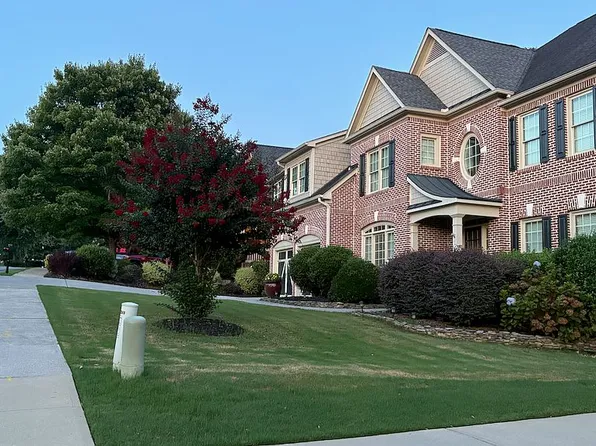 1235 Crestbrook Dr, Cumming, GA 30040