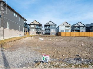 89 York Dr #2, Peterborough, ON K9K 0H7