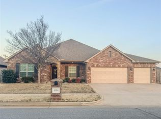 4304 Saint Augustine St, Mustang, OK 73064
