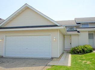 2759 Ridgeview Dr, Red Wing, MN 55066