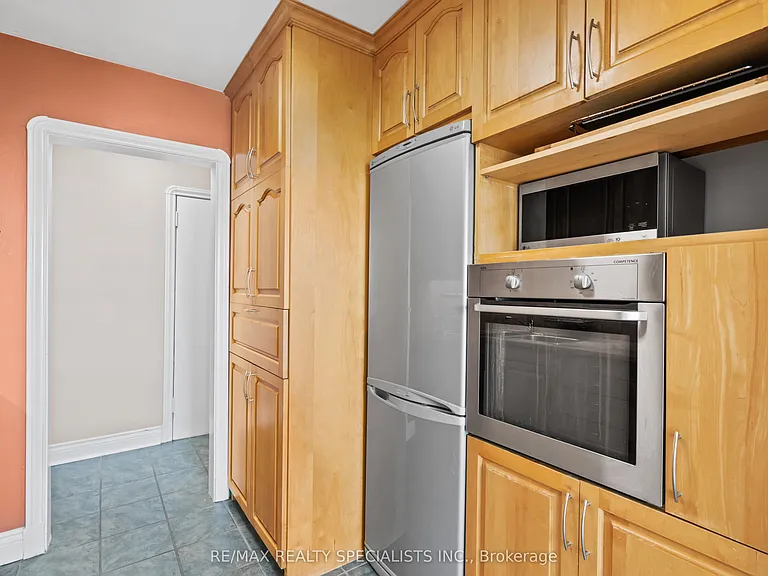 2697 Lake Shore Blvd W #25 — Photo 16