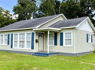 822 1st St, Jennings, LA 70546