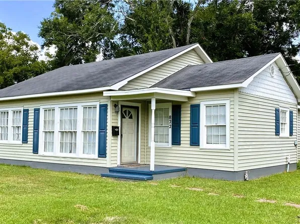 822 1st St, Jennings, LA 70546