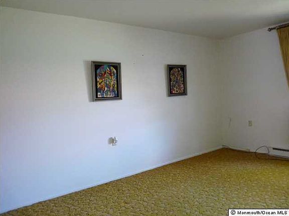 4th image of 1045 Fife Court #D