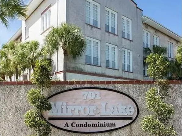 701 Mirror Lake Dr N, Saint Petersburg, FL
