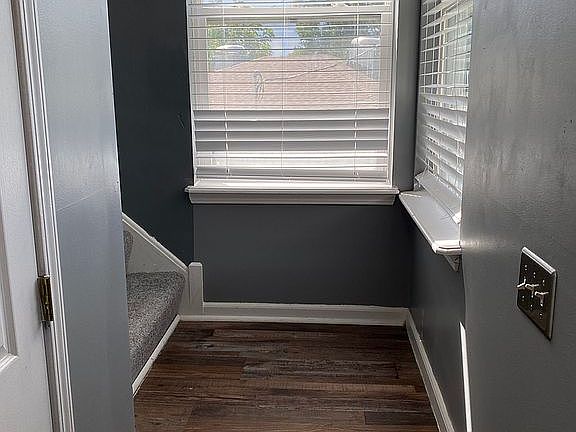 2nd image of 17623 Wildwood Ln