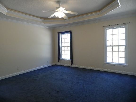 5th image of 143 Wedgewood Ct