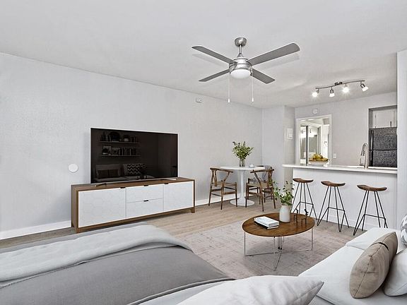 3rd image of 6811 Great Northern Blvd APT C