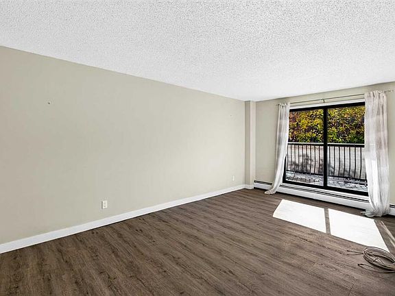 2nd image of 835 N 19th Ave SW #105