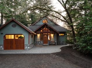 675 Towner Park Rd, North Saanich, BC