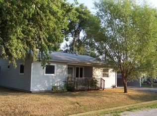 101 E 4th St, Vandalia, MO 63382