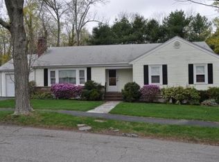 22 Badger Cir, Milton, MA 02186