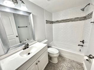 4200 1st St N APT 4, Saint Petersburg, FL 33703