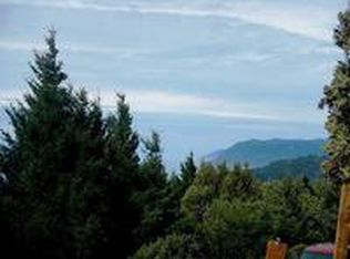 310 Vance Rd, Whitethorn, CA 95589