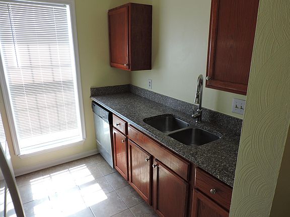 5th image of 3711 Sugar Creek Cir