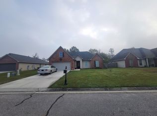 14182 Martinique Dr, Gonzales, LA 70737