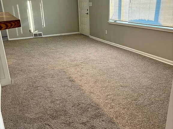 Front Living Room (Alternate View)