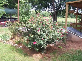 302 Green St, Nocona, TX 76255