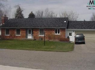 112 Clark St, Yale, MI 48097