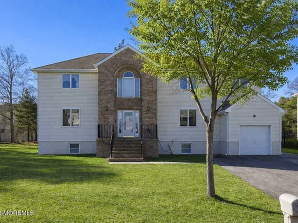 12 Shemen Street, Lakewood, NJ 08701