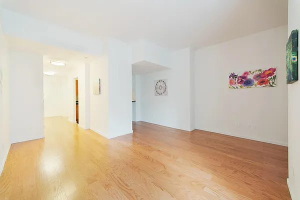 Rented by R New York | media 14