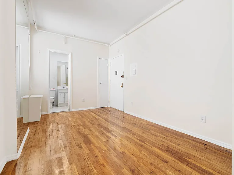 247 W 63rd St #6D — Photo 3