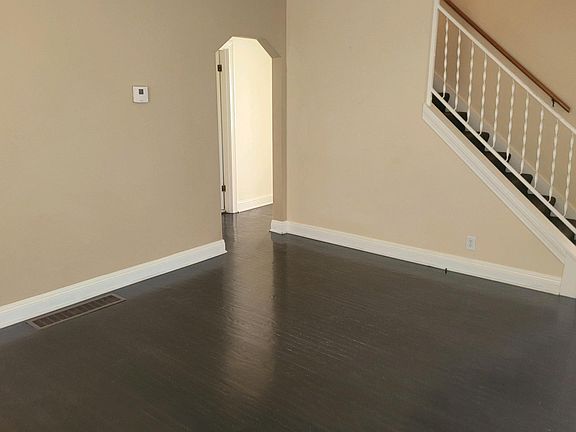 5th image of 247 Kenoak Dr