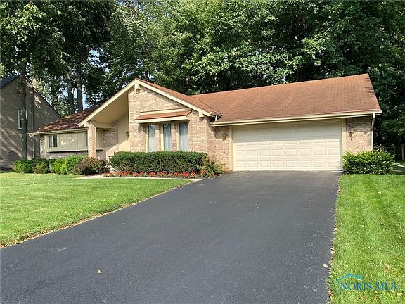 3rd image of 2415 Heather Glen Dr
