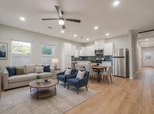 336 De Haven St #A, Houston, TX 77029