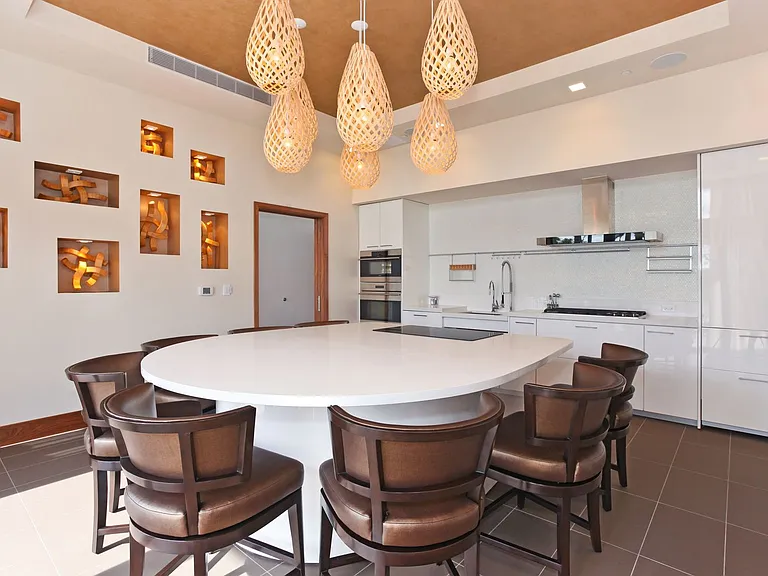 1555 Kapiolani Blvd #1915 — Photo 28