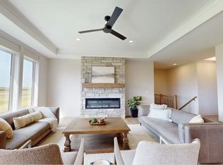 6676 Elk Pl, Columbus, NE 68601